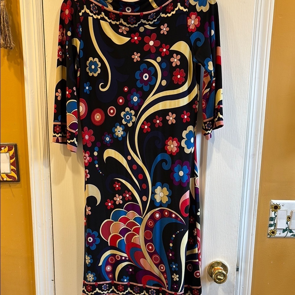ALI RO Floral Multicolor Dress SIZE 6 
Poly/Spandex